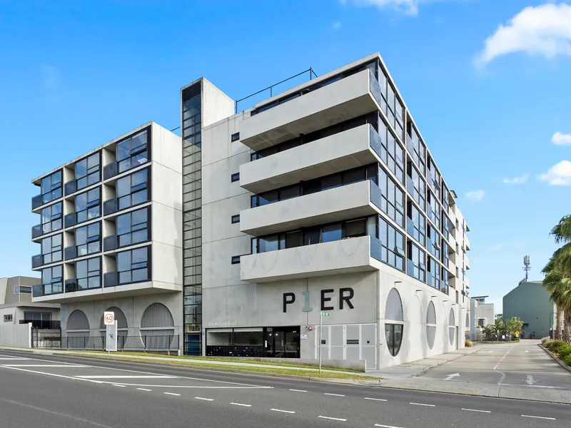 LOW MAINTENANCE TWO BEDROOM APARTMENT!