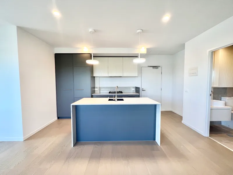 Brand New 2 bedroom apartment, walking distance to Monash University and Caulfield Station