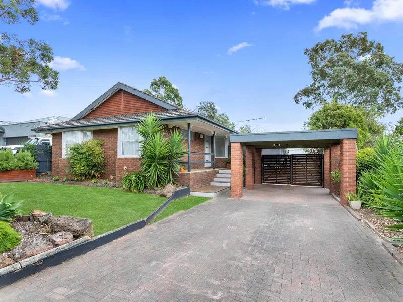 FAMILY HOME ON 826M2 (APPROX) IN LEAFY LANGWARRIN