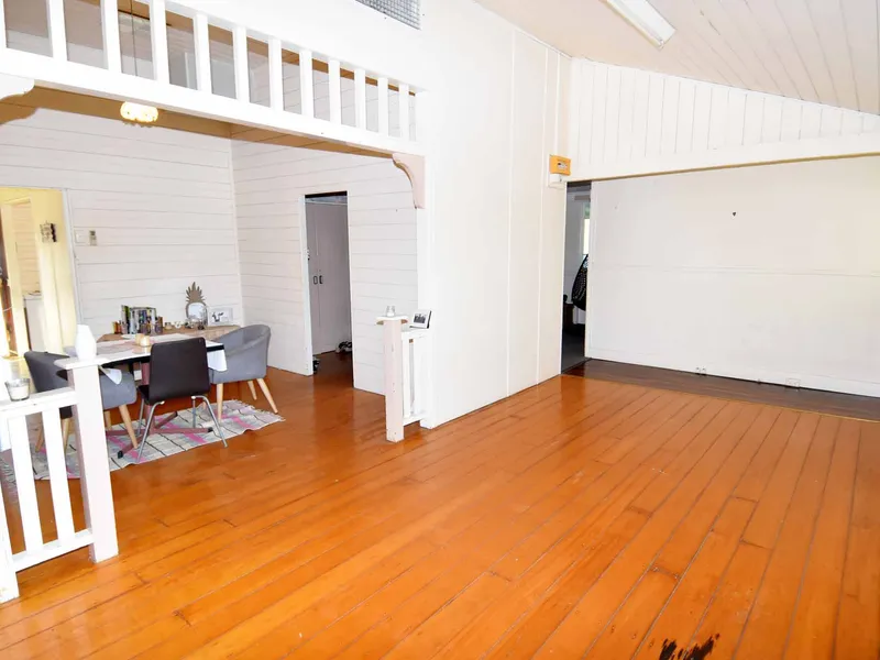 Solid Timber Home-Great Investment