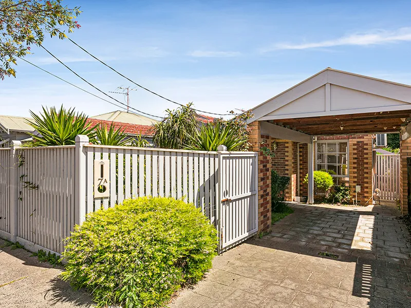 Prime Brunswick Location!