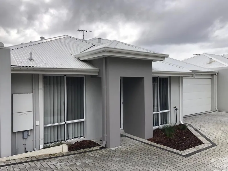 PRIVATE AND SECURE VILLA