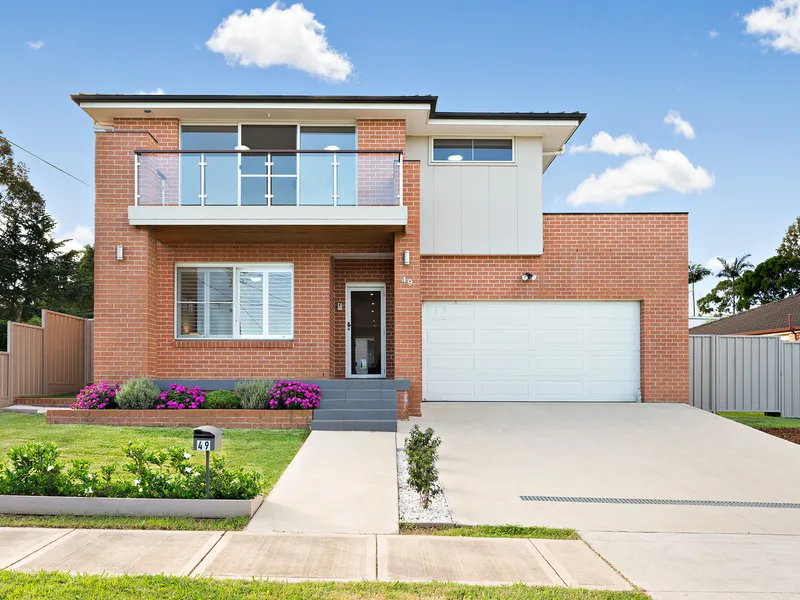 Luxurious family living in a prime locale