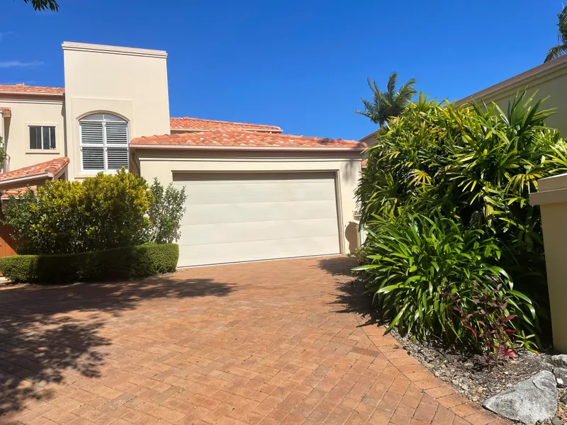 North Facing Villa, Long Term, Unfurnished, 24/7 Security - Beautifully Presented