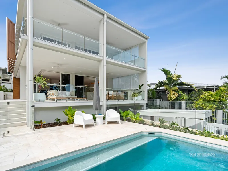 Undeniable Magnetism of Sparkling New Apartment-Style Residence
