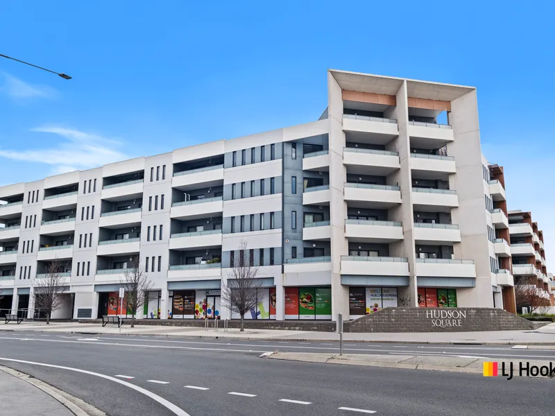 2 Bedroom Apartment With 2 Secure Parking Spaces!