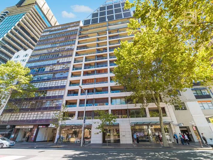 luxury two bedroom residence at macquarie st