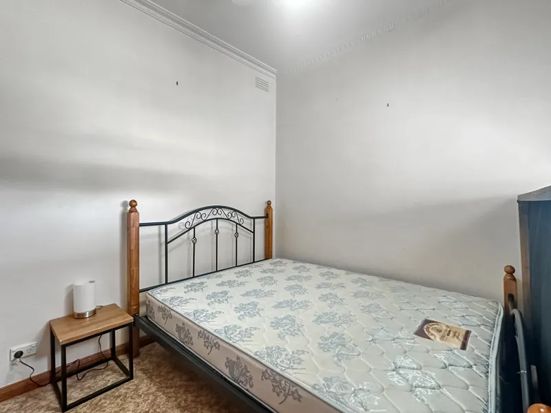 COMFORTABLE HOME IN IDYLLIC AND CENTRAL LOCATION.