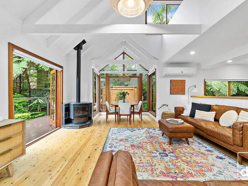 Palm-fringed Hideaway