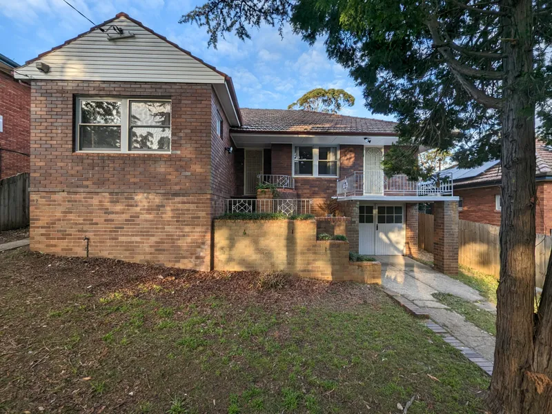 Full Brick Family Home, Freshly Painted