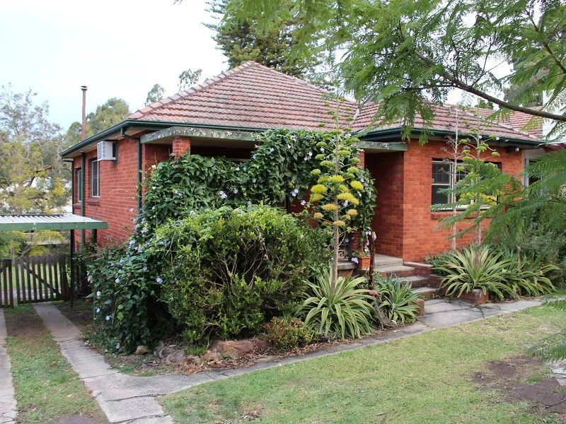 Conveniently Positioned Family Home DEPOSIT RECEIVED! NO MORE OPEN HOUSES!