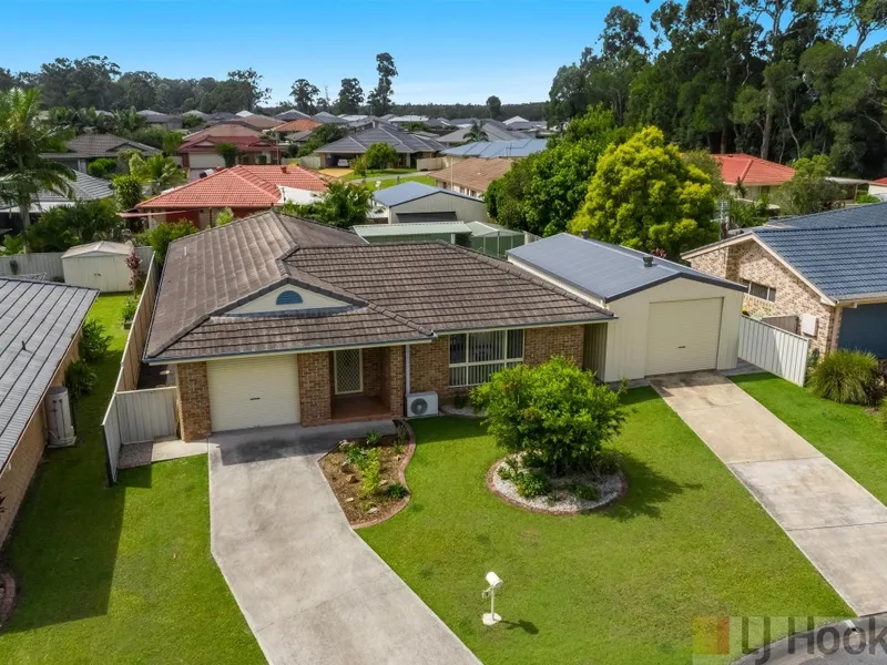 Townsend Gem in Quiet Cul-de-sac