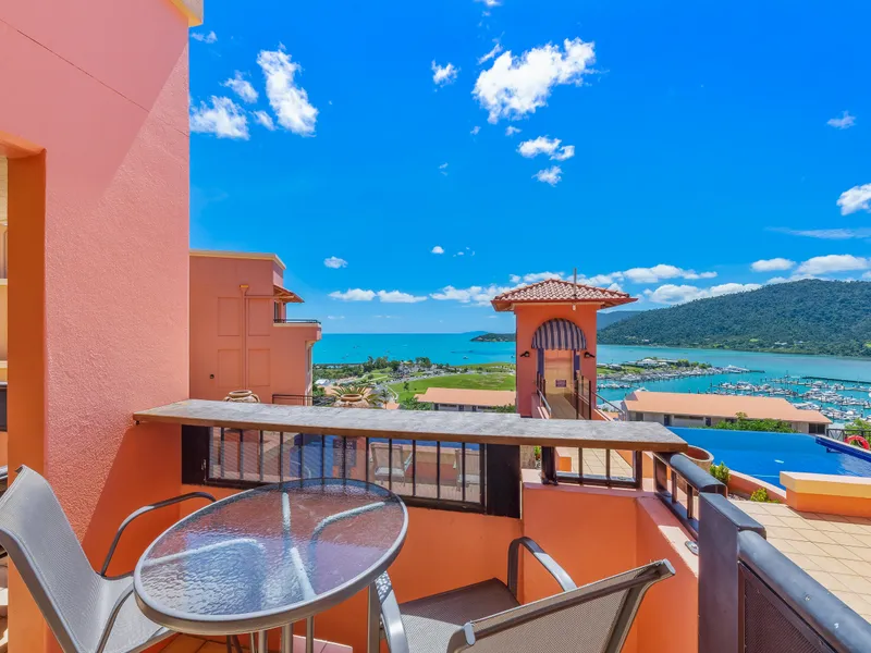 True Airlie Beach Living - With Panoramic Sea Views
