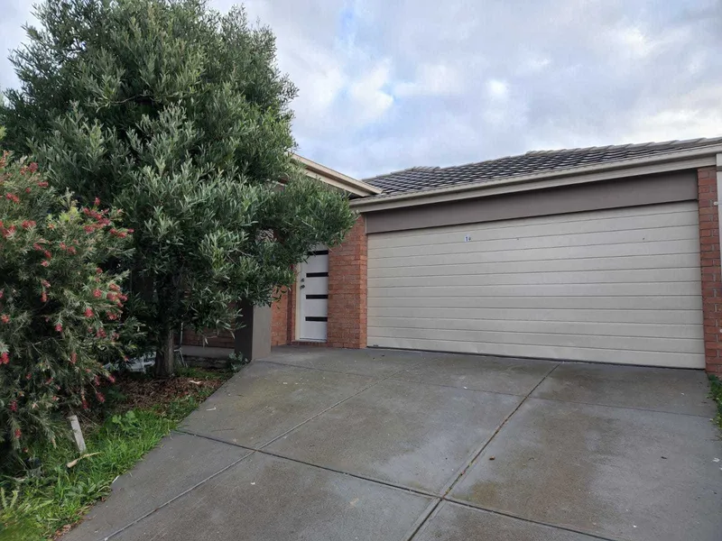 Beautiful single-level family Home!