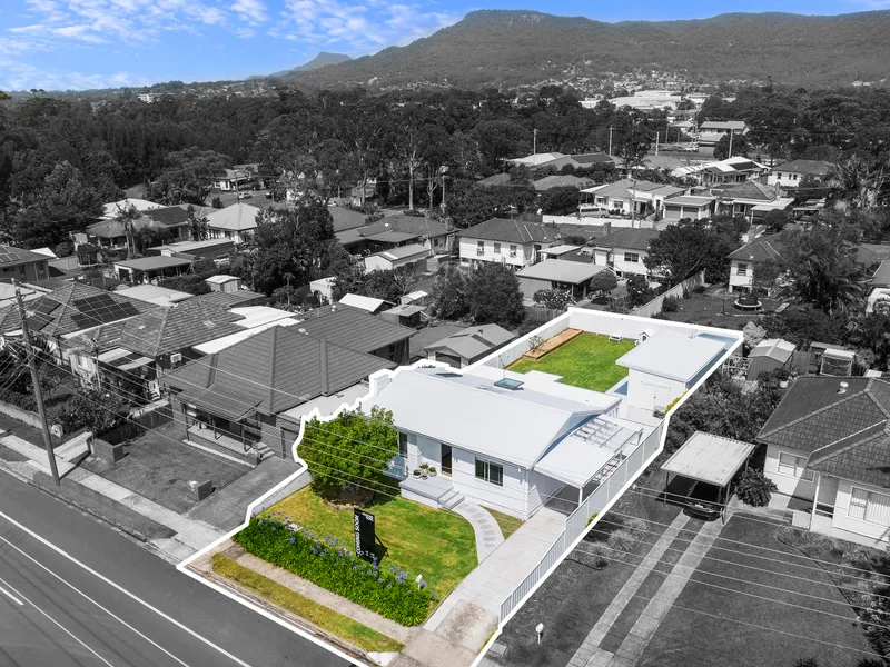 Charming Coastal Cottage