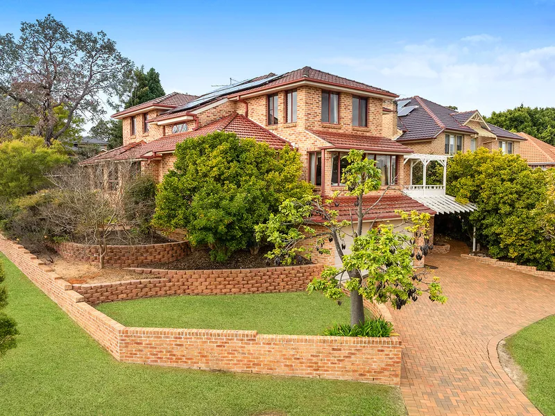 High Set in Dress Circle Location