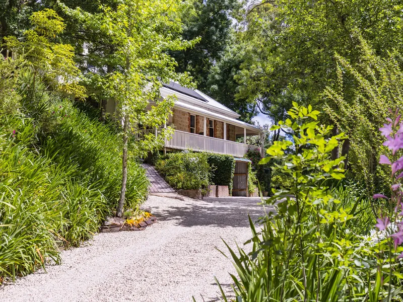 Rise to rich cottage romance with flexibility, elevation & Stirling Village acclaim…