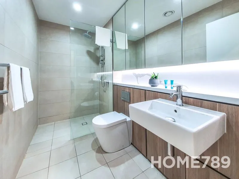 LUXURIOUS MODERN APARTMENT AVAILABLE FOR RENT
