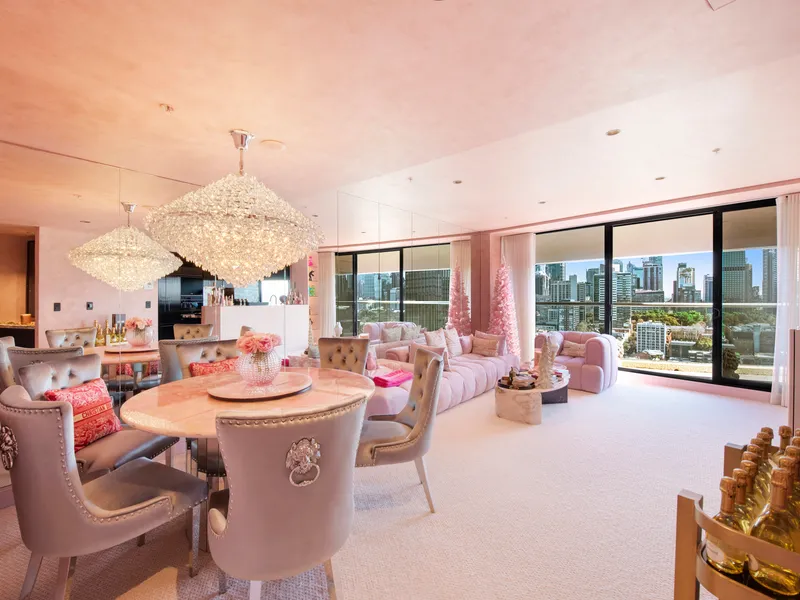 Spectacular Harbour Views Fully Furnished Apartment - Available Now!