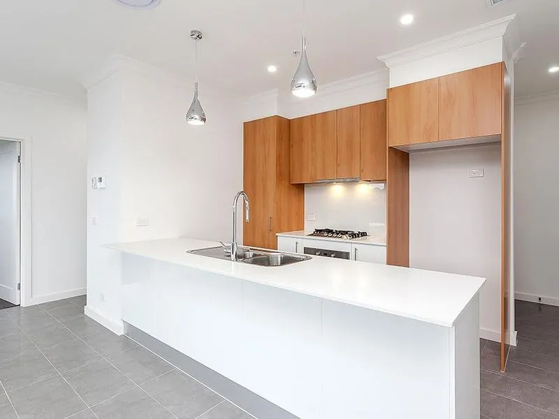 Large city view balcony!!