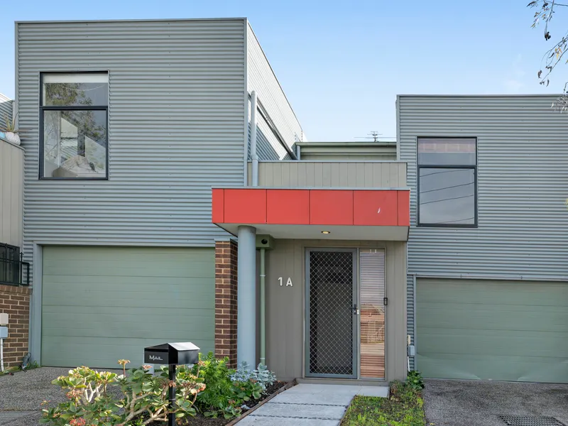Affordable, Easy-care Urban Oasis