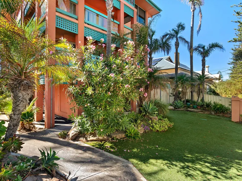Investors & First Home Buyers, Beachside Pad on Offer - Your 5022 Dream Awaits