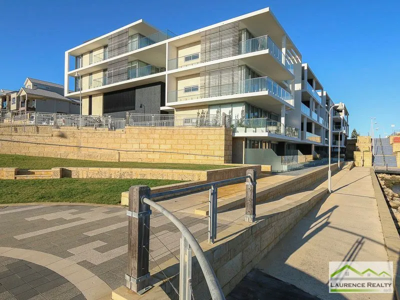 * UNDER OFFER * UNDER OFFER * UNDER OFFER *