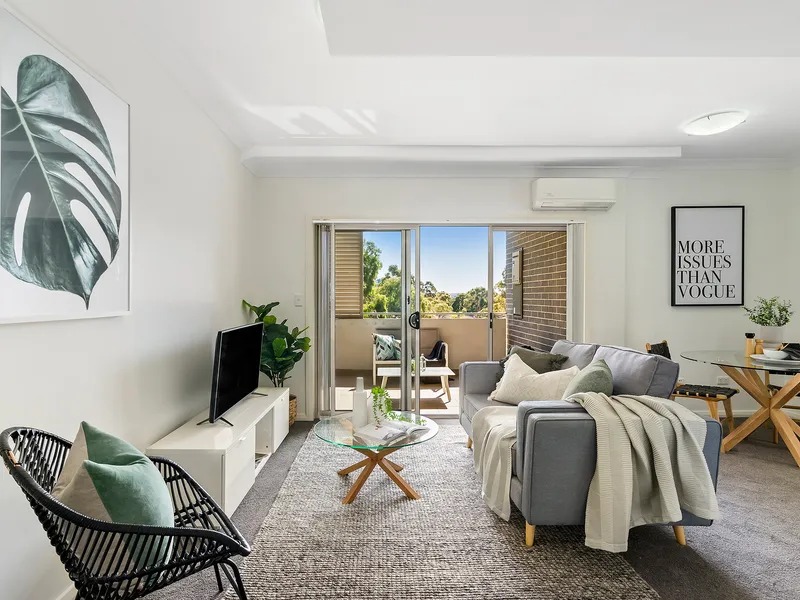 MODERN WITH A NORTH EAST ASPECT!!