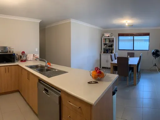 This is IT - a gorgeous 3 x 2 STUNNER!