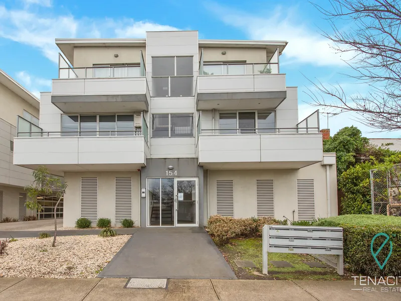 Modern Apartment in The Heart of Yarraville