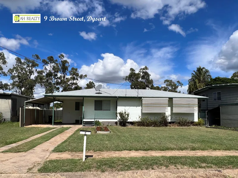 NEWLY RENOVATED HOME WITH MODERN KITCHEN & BATHROOM PLUS TWO DOUBLE BAY SHEDS!