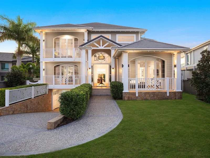 The Pinnacle Of Traditional Hamptons Glamour