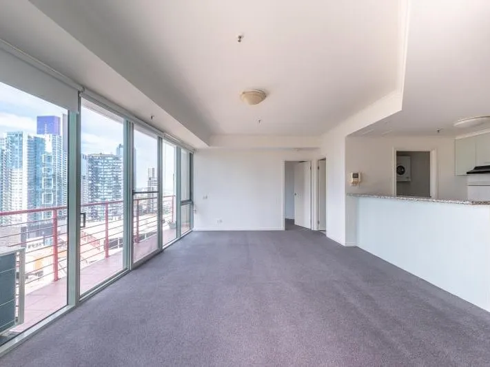 VERY LARGE ONE BEDROOM APARTMENT