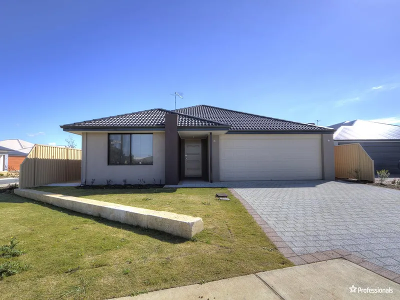 LARGE FAMILY HOME WITH STUDY & THEATER!