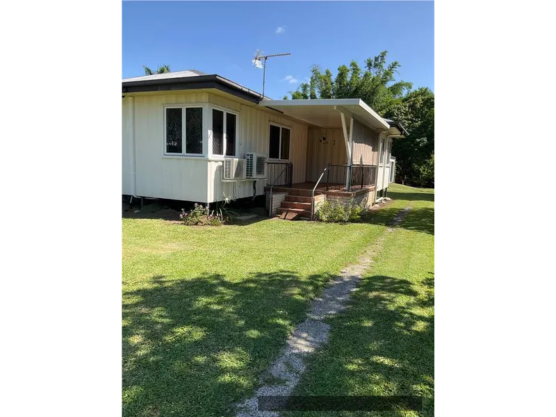 NEAT AND TIDY HOME WITH 2 BAY SHED