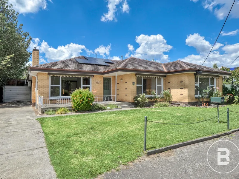 BRICK HOME CLOSE TO THE CBD WITH BUSINESS POTENTIAL
