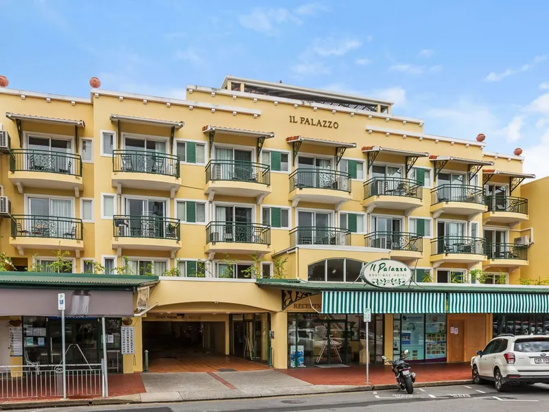 21/62 ABBOTT ST CAIRNS INNER CITY PRIME LOCATION - OCCUPY OR INVEST