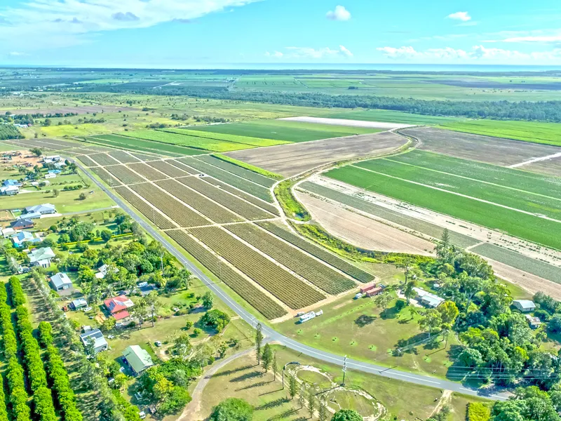 AMAZING OPPORTUNITY - 187.7Ha - MASSIVE 694Meg WATER - 10 TITLES 