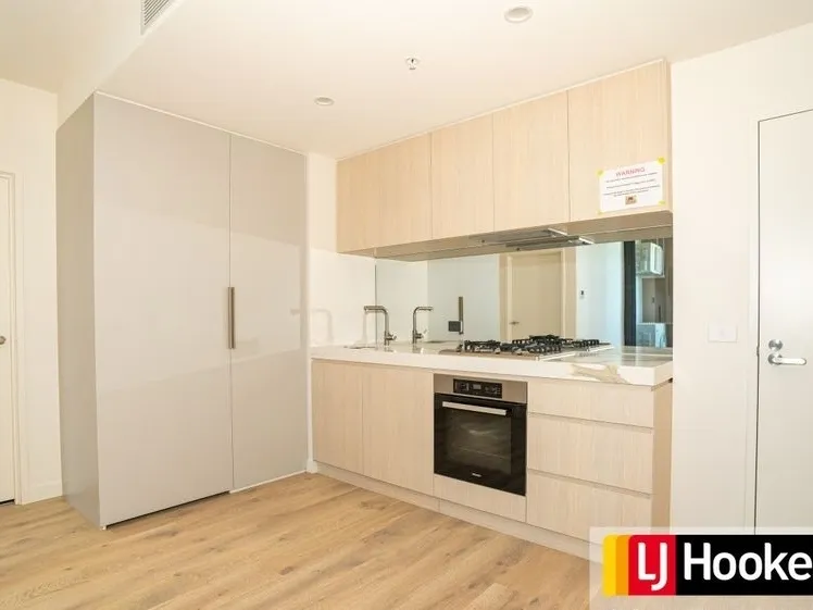 Brilliant 2 Bedrooms apartment for lease! Melbourne Village! East Tower