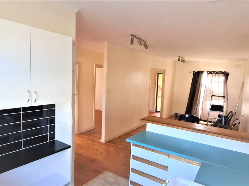 Freshly Painted Neat & Tidy Home