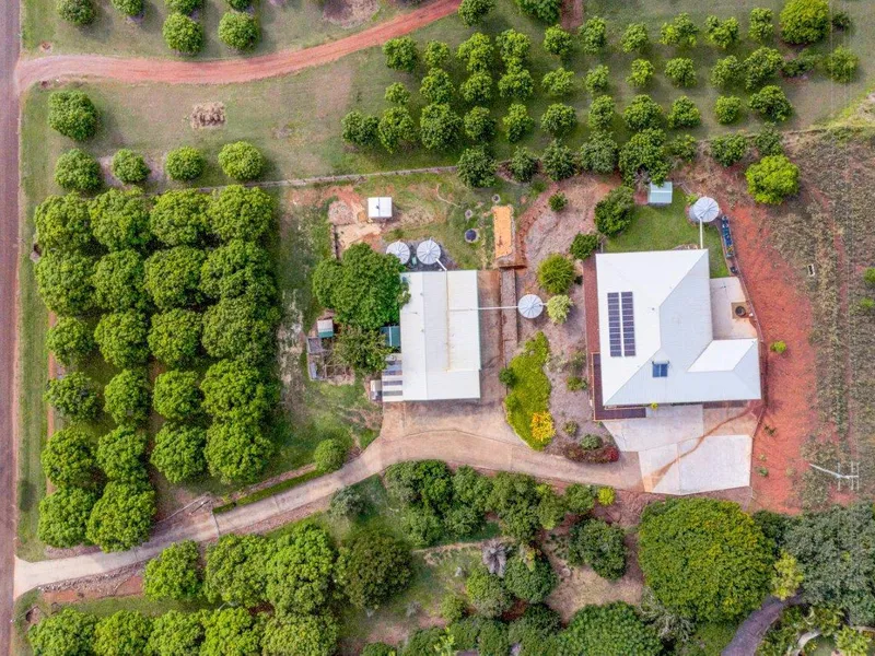 Acreage Retreat Just Minutes from Town