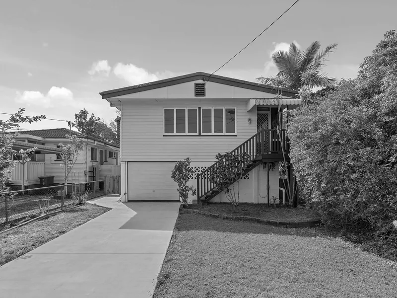 Elegant Living with Endless Potential at 84 Gray Street, Carina