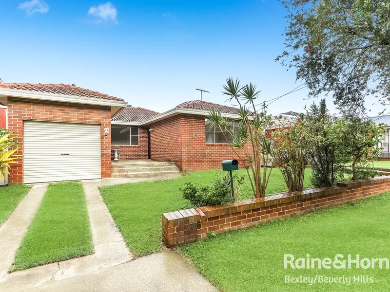 Single Story Home- Ready for an Update