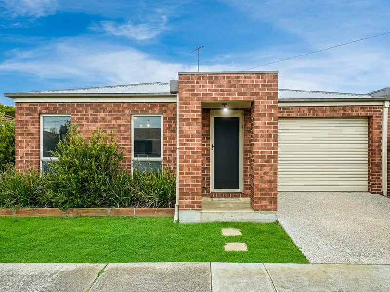 Spacious 2 Bedroom Unit In A Great Grovedale Location!
