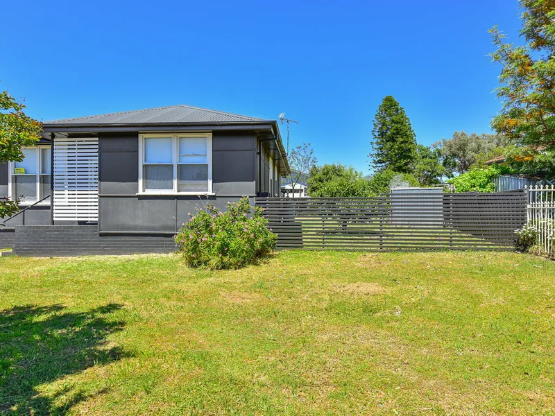 SOUTH TAMWORTH - Three Bedroom House