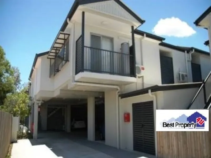 BOUTIQUE SPACIOUS TWO BEDROOM UNIT IN FAIRFIELD