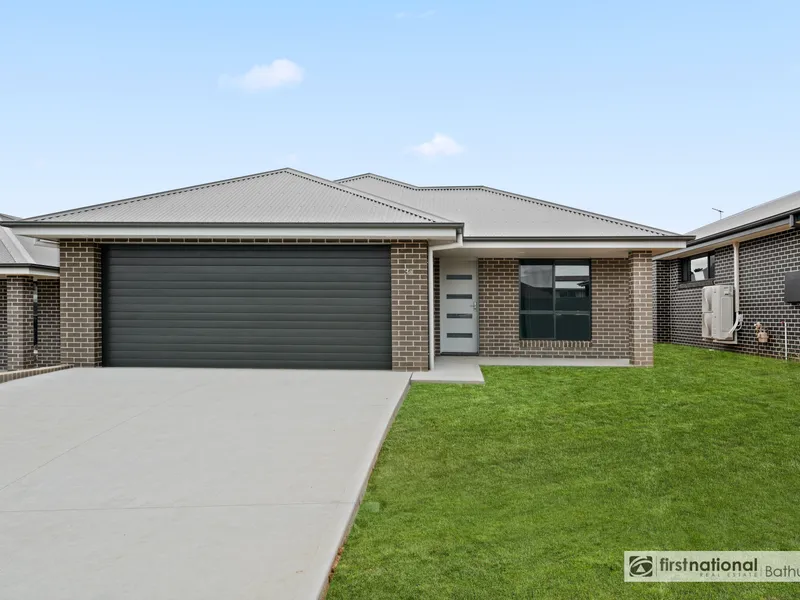 FAMILY HOME IN SUNNYBRIGHT