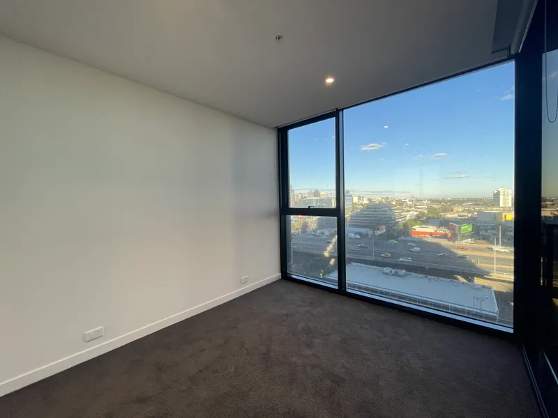 Melbourne city's landmark project - Palladium Tower One Bedroom Apartment