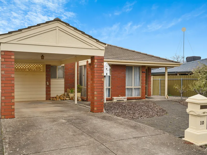 A lovely family home located in the beautiful suburb of Trott Park