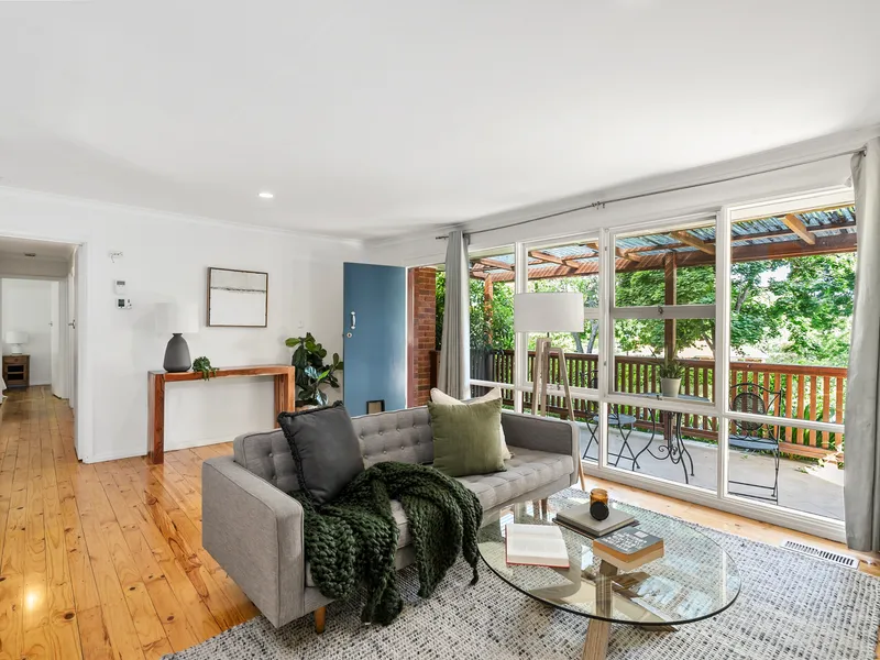 HIGHLY DESIRABLE INNER SOUTH LOCATION